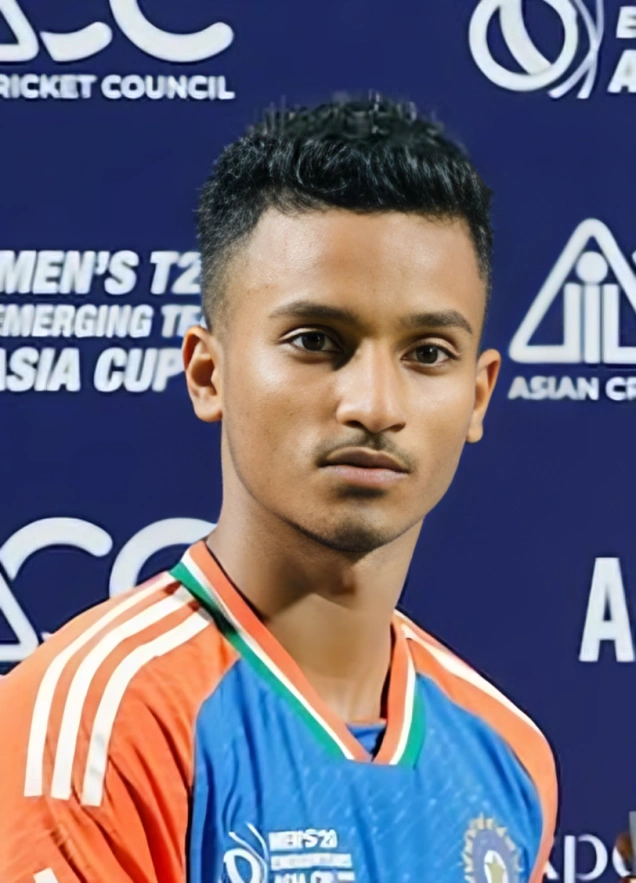 Ayush Badoni Net Worth