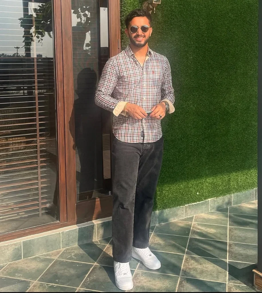 Mayank Markande Net Worth