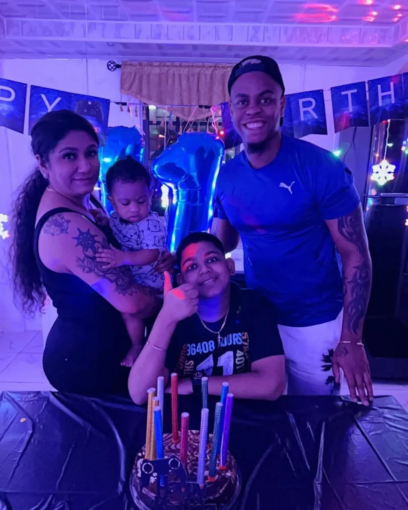 Shimron Hetmyer Net Worth