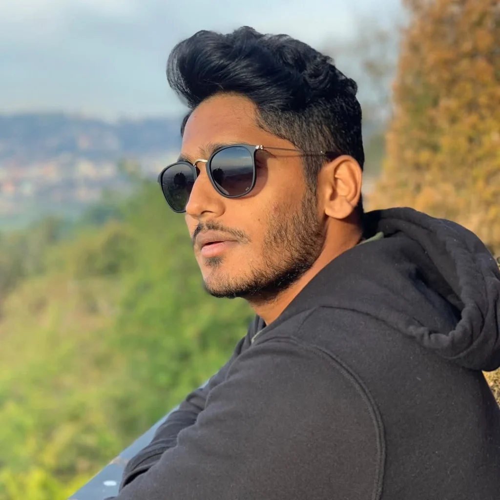 Tushar Deshpande Net Worth